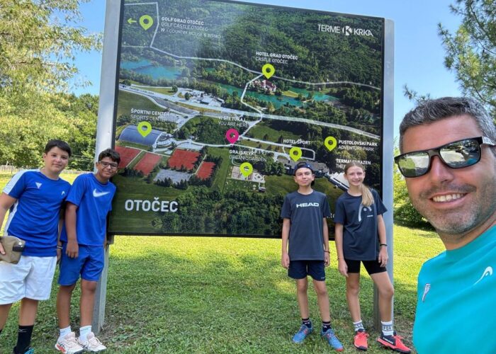 Un folto gruppo di under 12 al via al T.E sloveno di Otocec