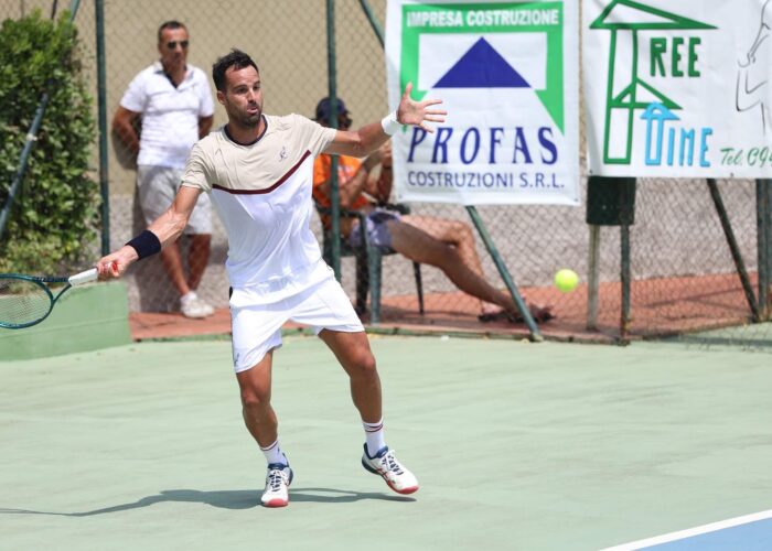 Caruso e Pedone avanzano a Bologna e Piracicaba